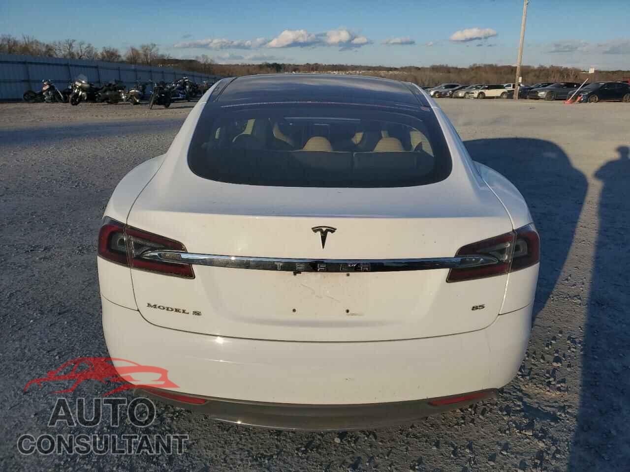 TESLA MODEL S 2013 - 5YJSA1CN5DFP04320