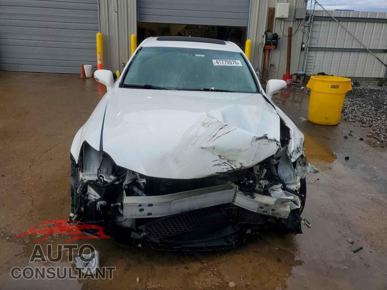 LEXUS IS 2010 - JTHBF5C23A5129032