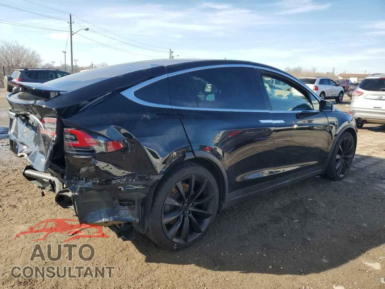 TESLA MODEL X 2018 - 5YJXCDE21JF090026