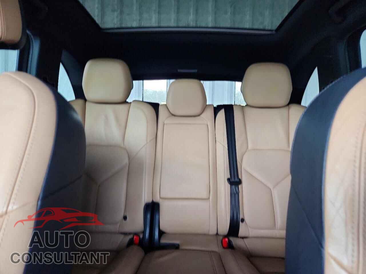 PORSCHE CAYENNE 2014 - WP1AF2A28ELA44556