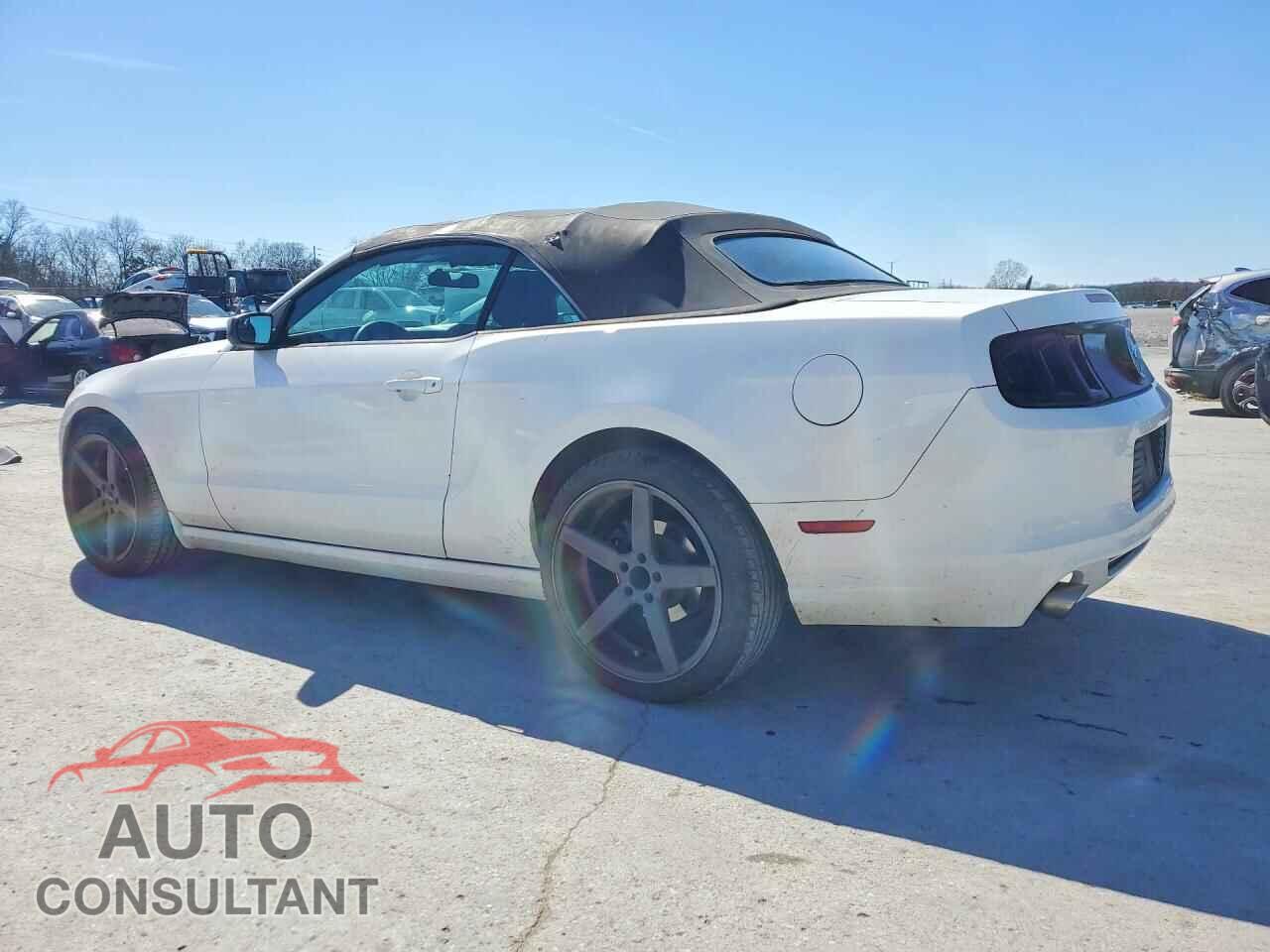 FORD MUSTANG 2013 - 1ZVBP8EM2D5227307