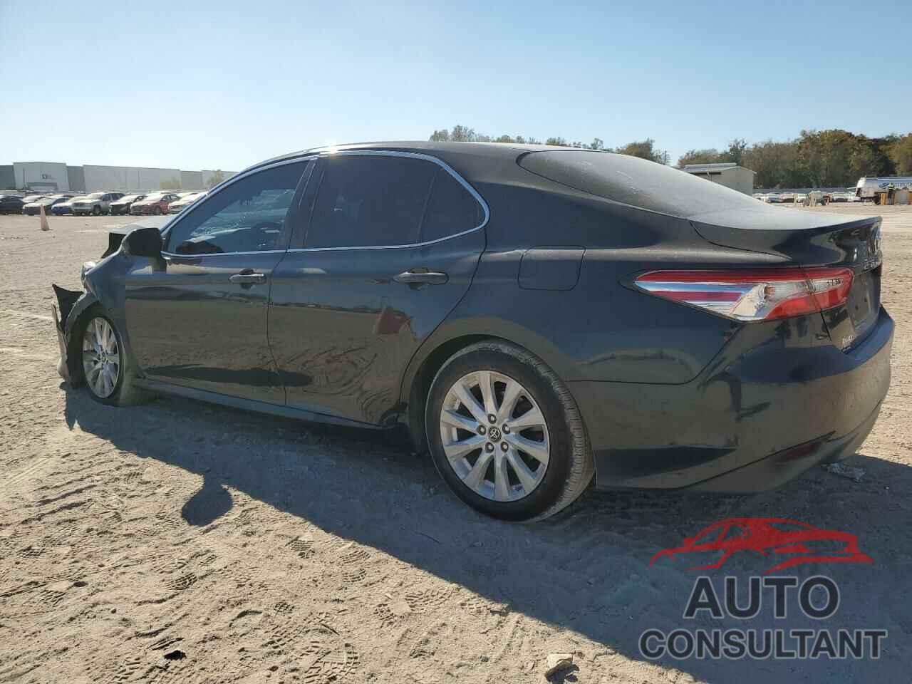 TOYOTA CAMRY 2018 - 4T1B11HK8JU629190