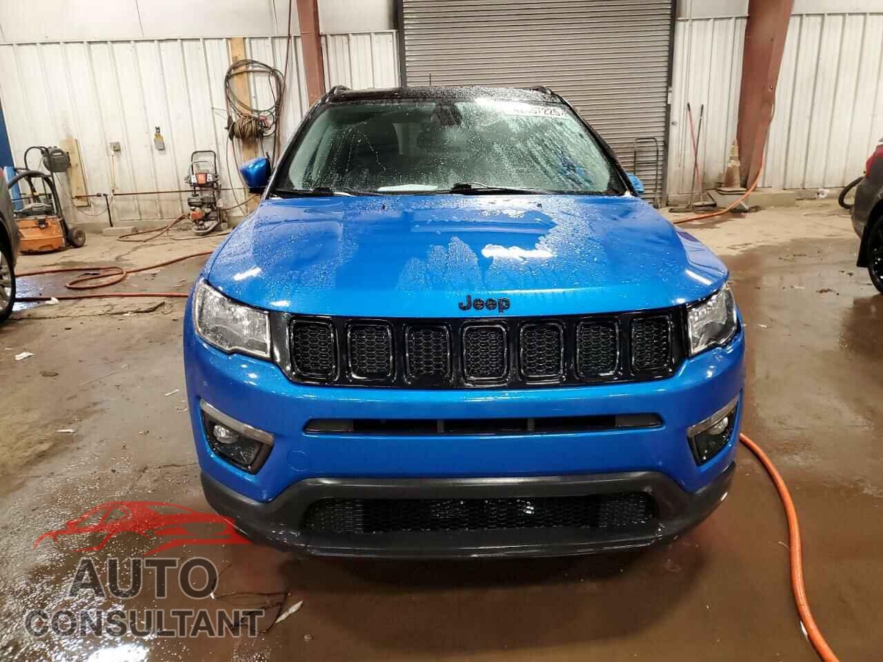 JEEP COMPASS 2018 - 3C4NJDBB2JT395652