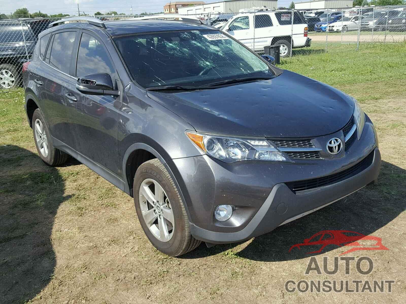 TOYOTA RAV4 XLE 2015 - 2T3RFREV5FW289069