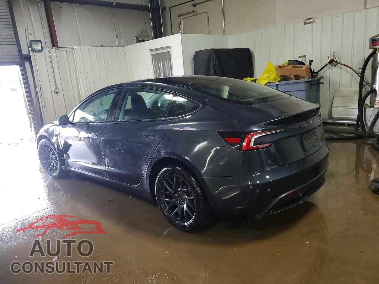 TESLA MODEL 3 2024 - 5YJ3E1EA0RF717292