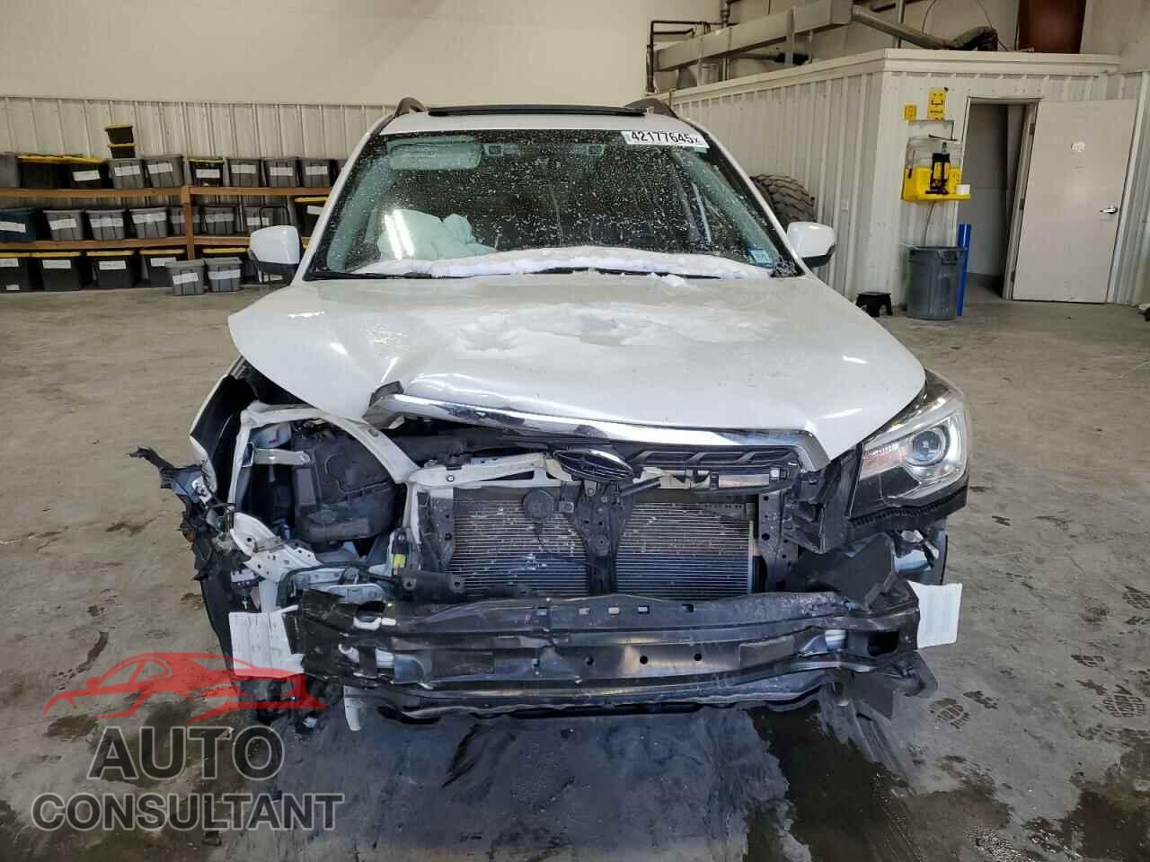 SUBARU FORESTER 2017 - JF2SJAWC5HH553979