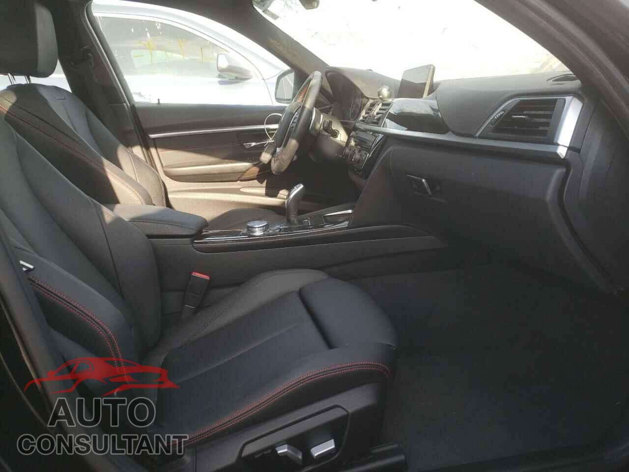 BMW 3 SERIES 2016 - WBA8E3G52GNU01485