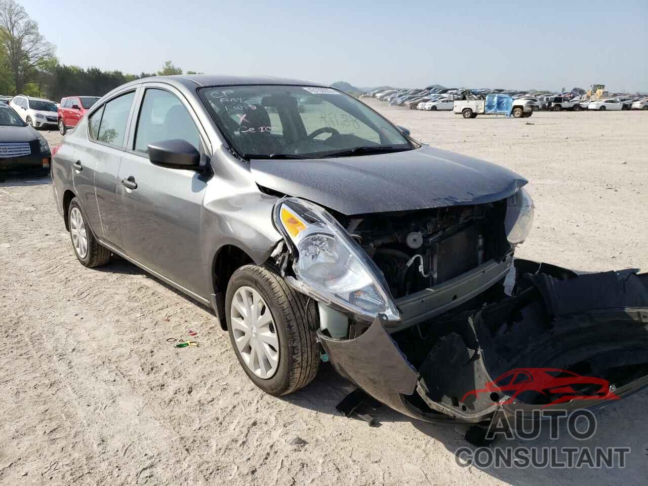 NISSAN VERSA 2018 - 3N1CN7AP5JL808063