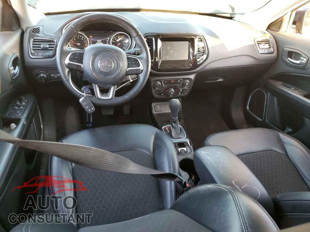JEEP COMPASS 2018 - 3C4NJCBB2JT502015