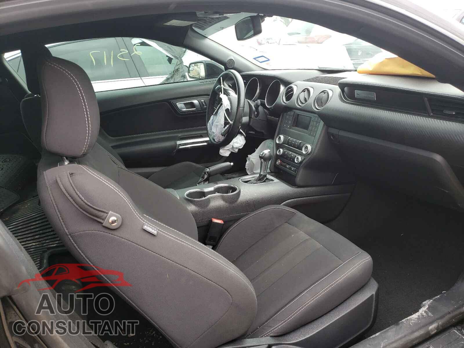 FORD MUSTANG 2019 - 1FA6P8TH5K5201765