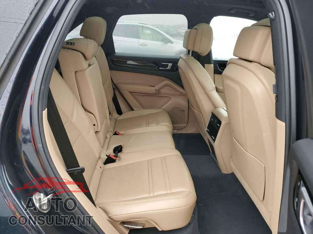 PORSCHE CAYENNE 2020 - WP1AA2AY2LDA09537