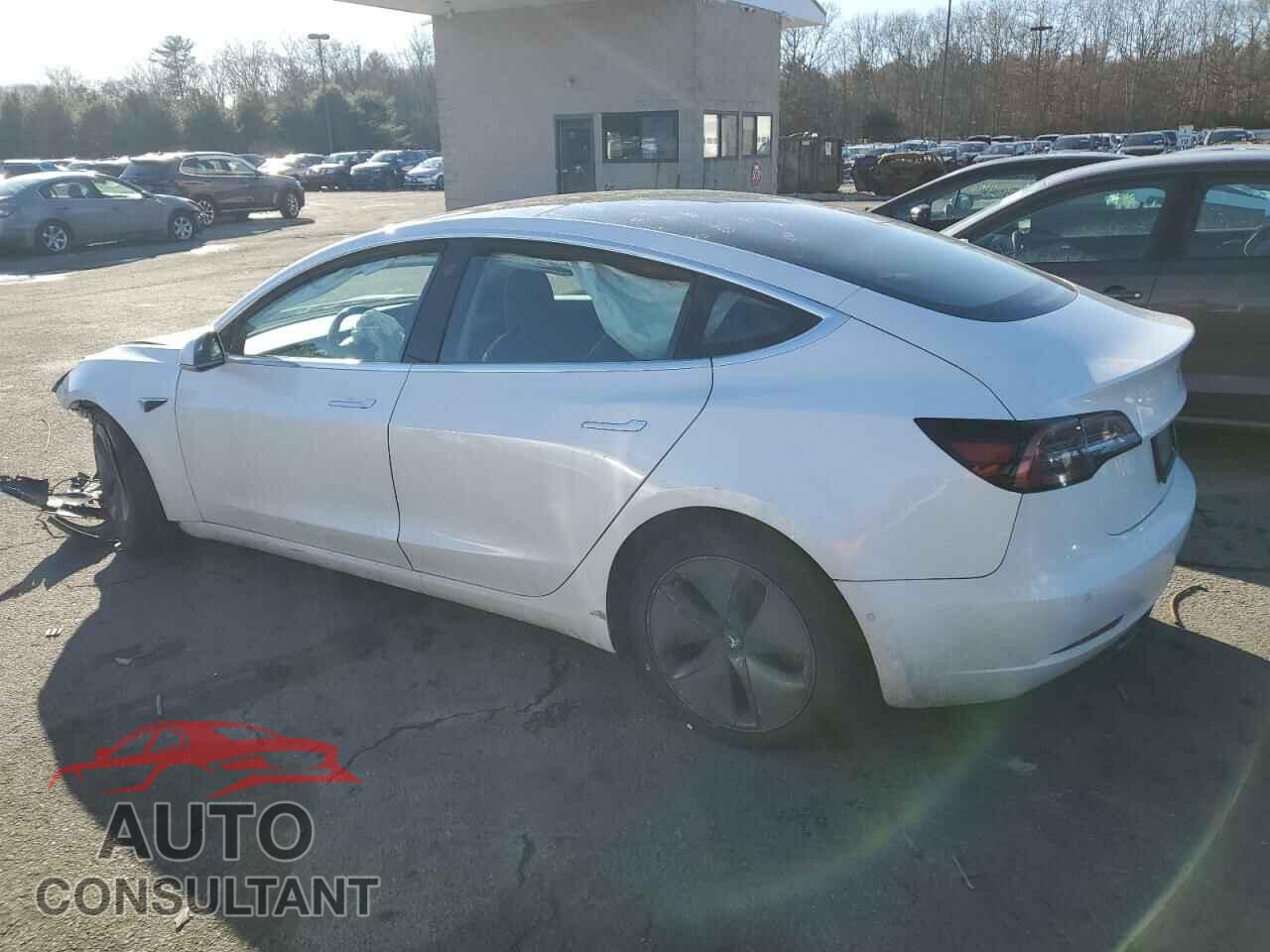 TESLA MODEL 3 2019 - 5YJ3E1EB2KF199653