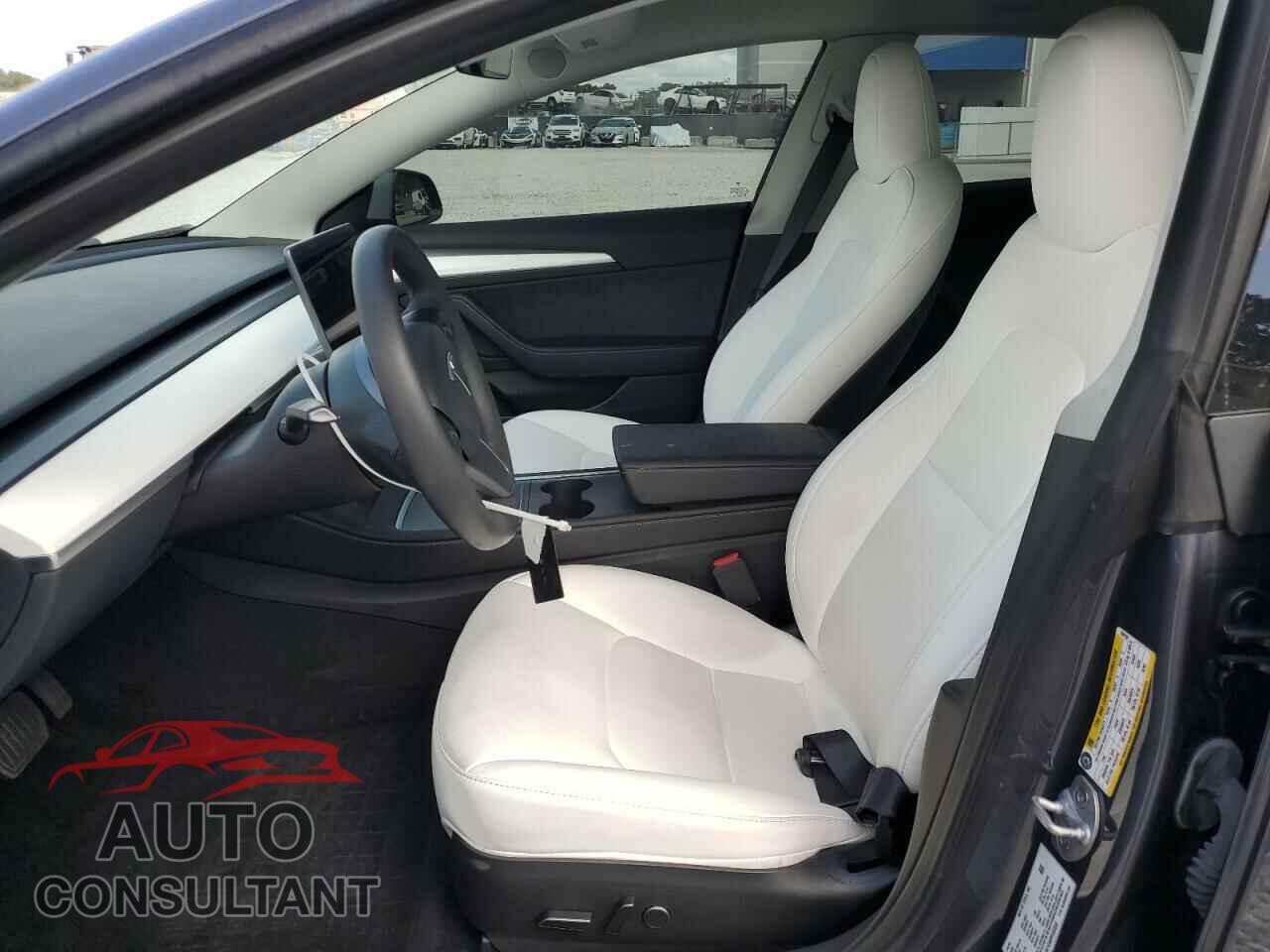 TESLA MODEL 3 2023 - 5YJ3E1EA8PF552850