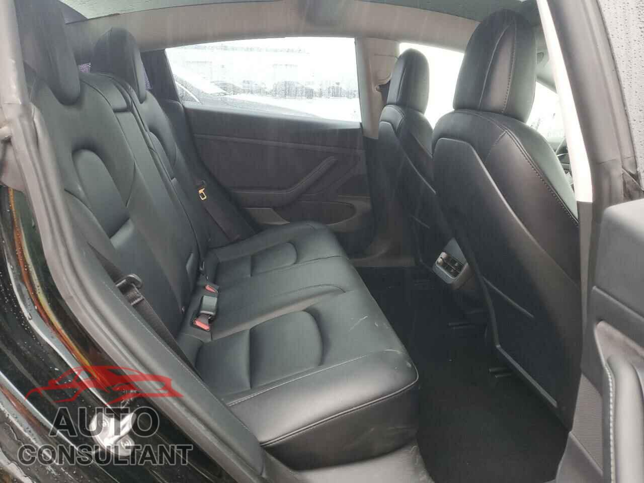 TESLA MODEL 3 2021 - 5YJ3E1EA1MF940627