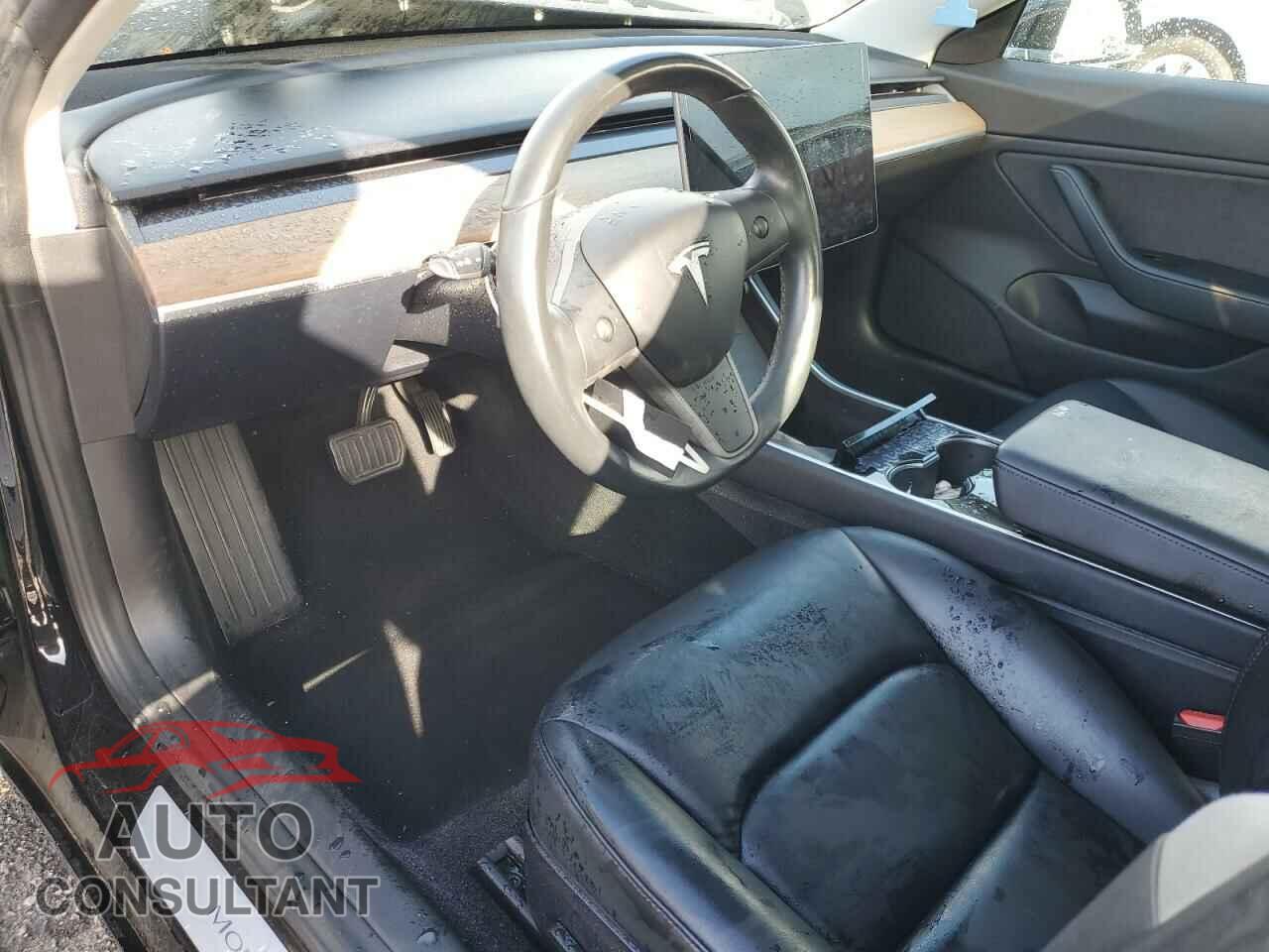 TESLA MODEL 3 2018 - 5YJ3E1EA0JF098973