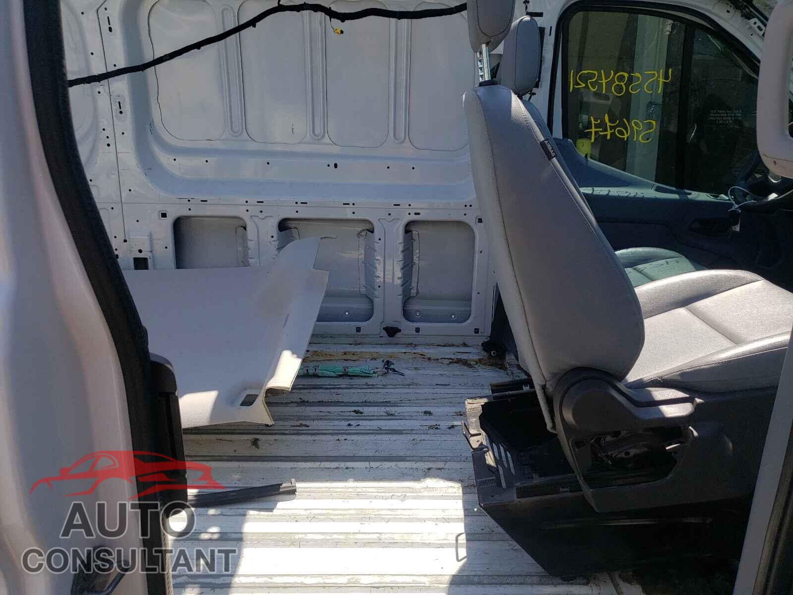 FORD TRANSIT CO 2017 - 1FTYR1ZM5HKA22385