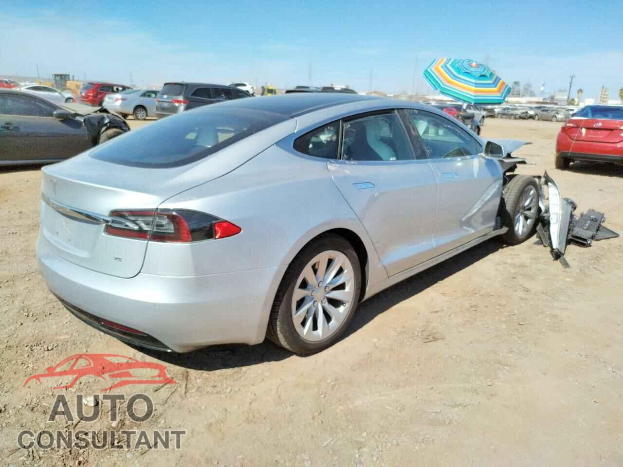 TESLA MODEL S 2017 - 5YJSA1E15HF203850