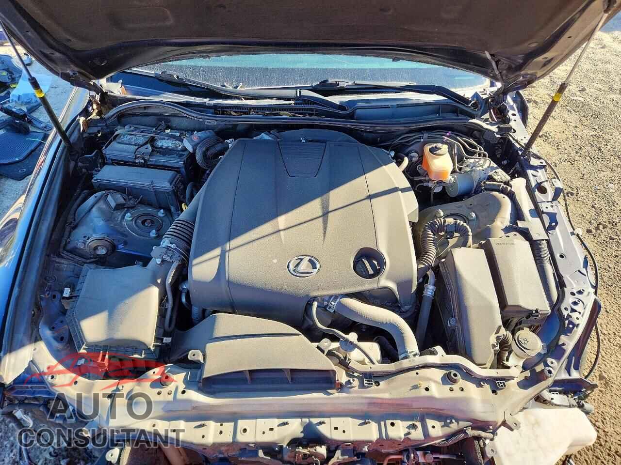 LEXUS IS 2015 - JTHBF1D28F5054522