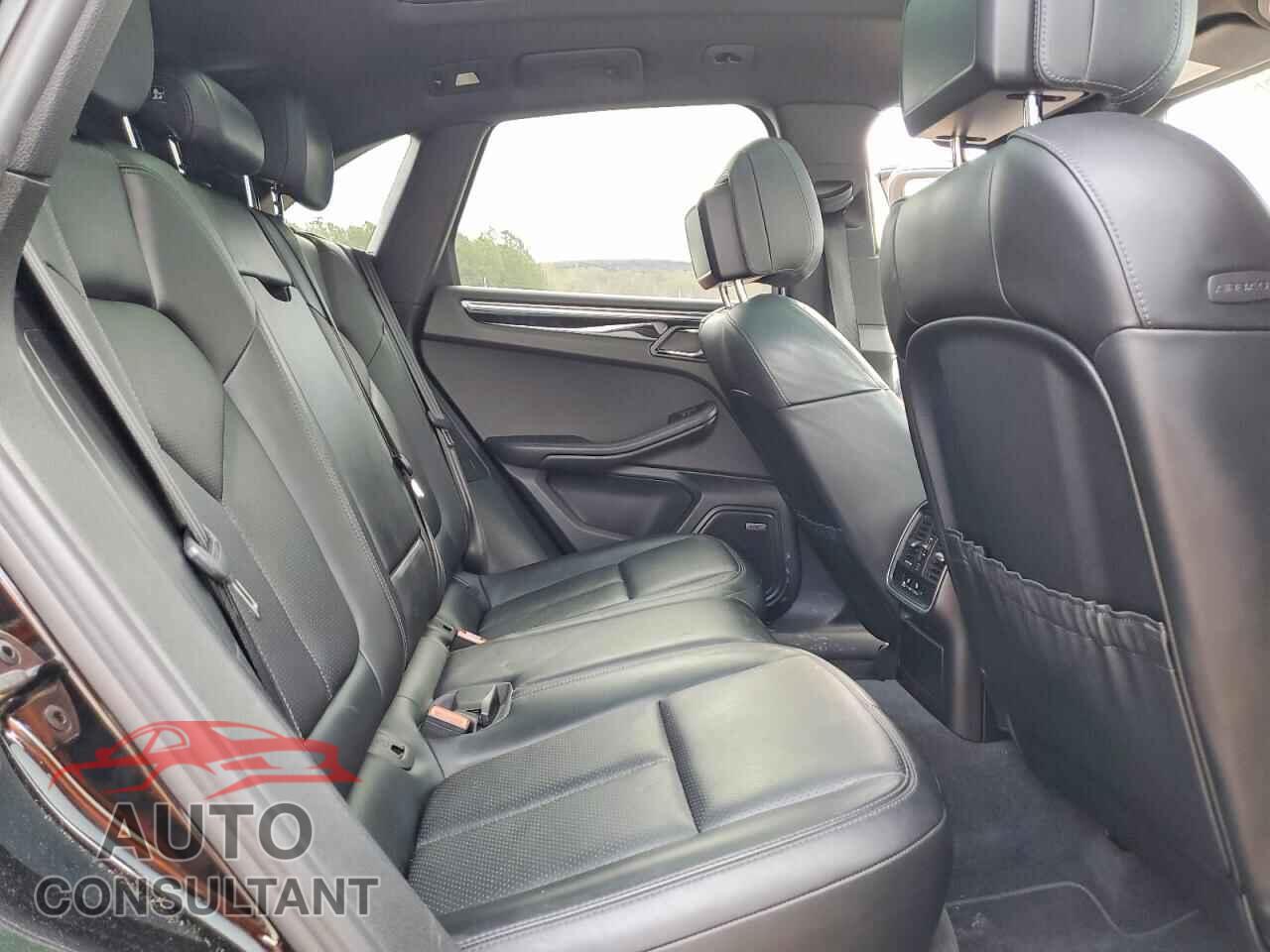 PORSCHE MACAN 2017 - WP1AB2A55HLB11110