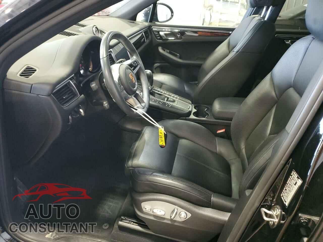PORSCHE MACAN 2018 - WP1AA2A58JLB14236