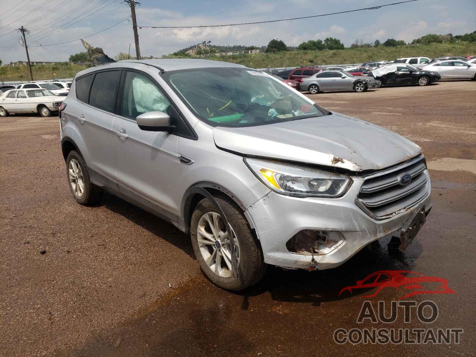 FORD ESCAPE 2017 - 1FMCU9GD8HUA38915
