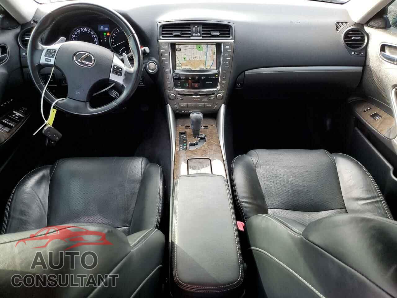 LEXUS IS 2011 - JTHCE5C28B5000227