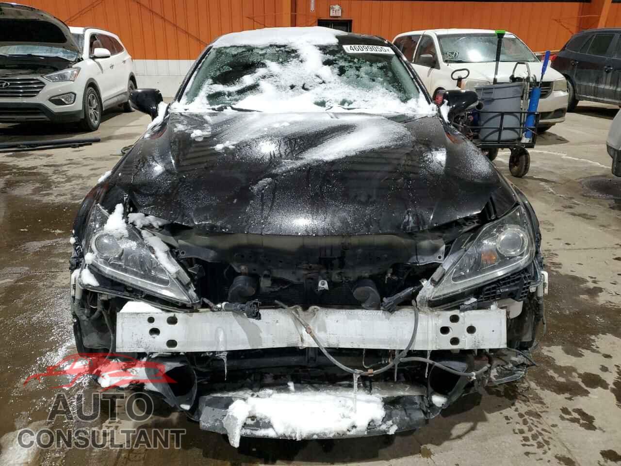 LEXUS IS 2011 - JTHCE5C22B5000532
