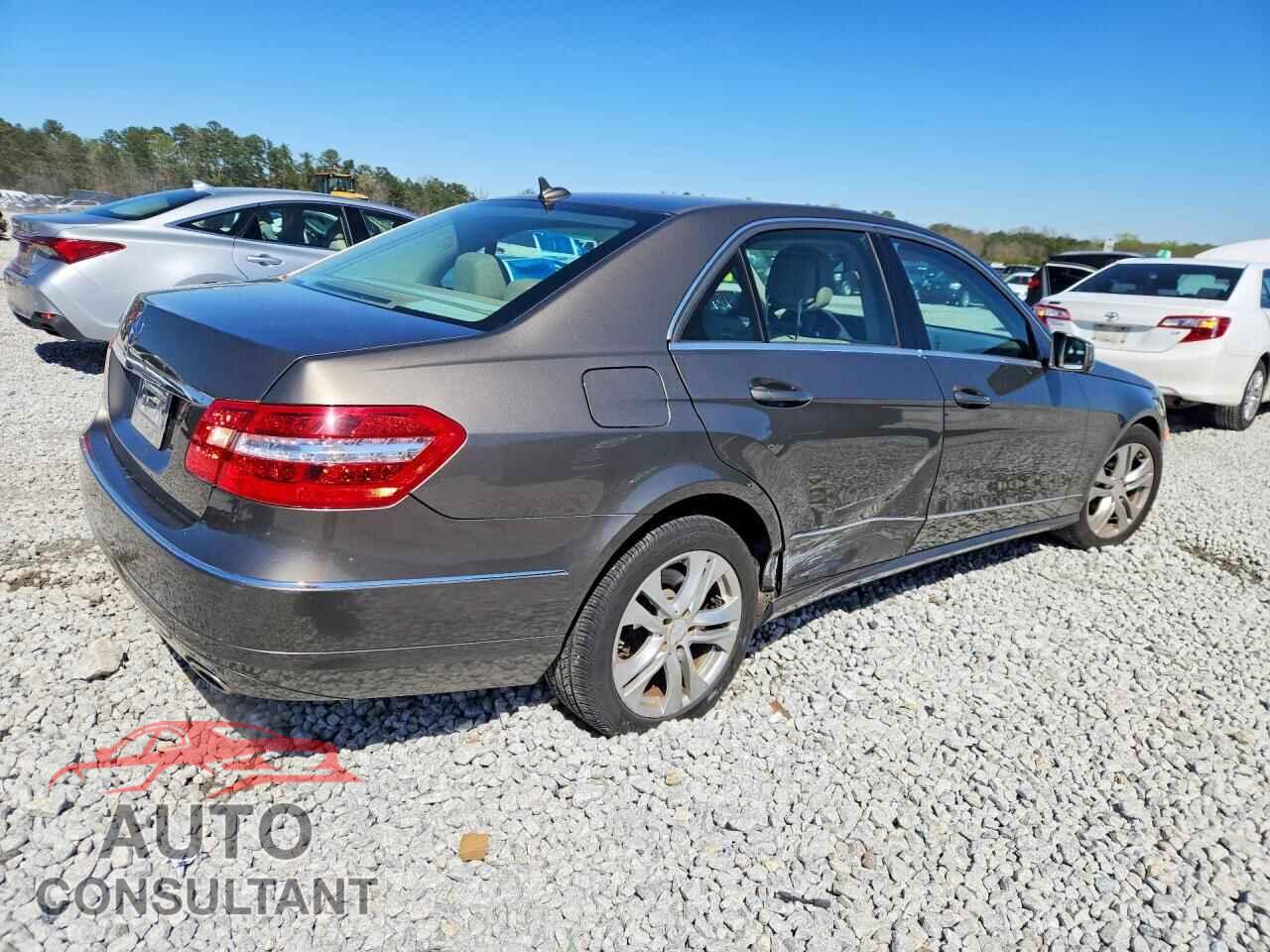 MERCEDES-BENZ E-CLASS 2010 - WDDHF5GB0AA172875