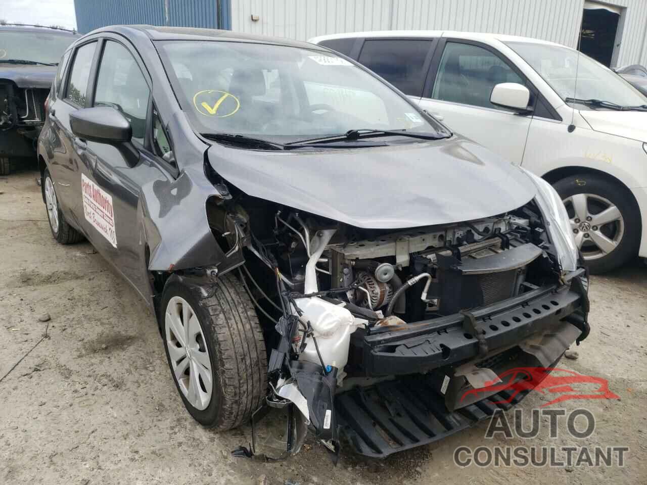 NISSAN VERSA 2018 - 3N1CE2CP5JL359421