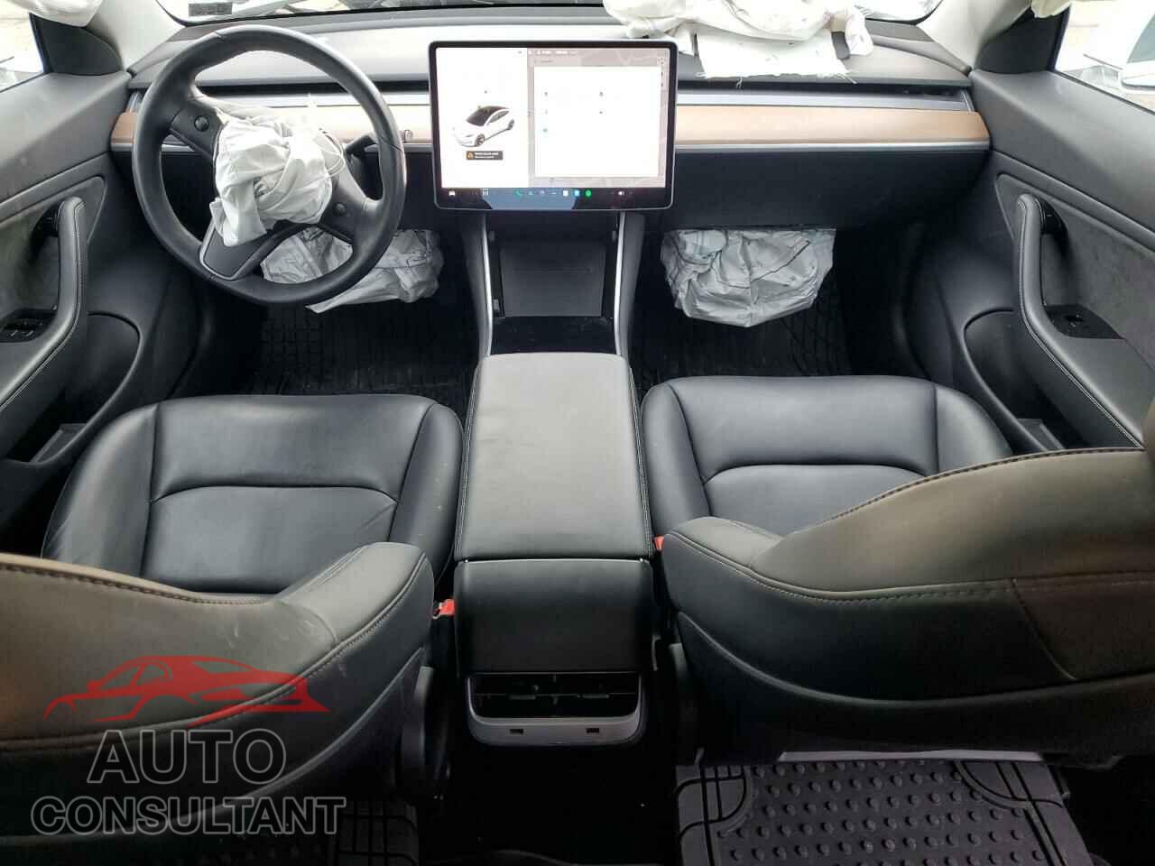 TESLA MODEL 3 2019 - 5YJ3E1EB5KF388037