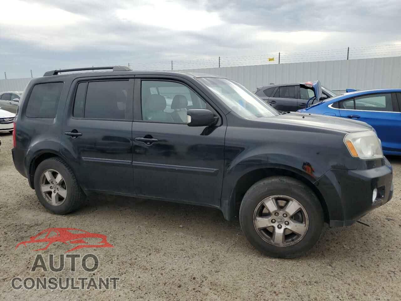 HONDA PILOT 2011 - 5FNYF4H56BB506624