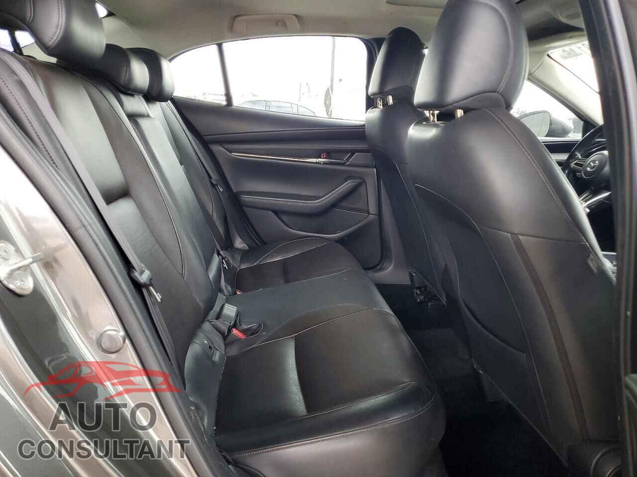 MAZDA 3 2019 - JM1BPACM9K1100054