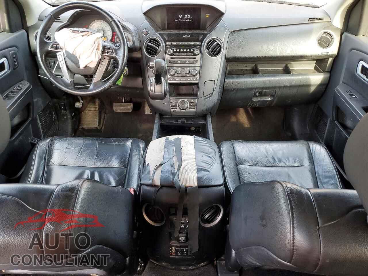 HONDA PILOT 2012 - 5FNYF4H97CB044241