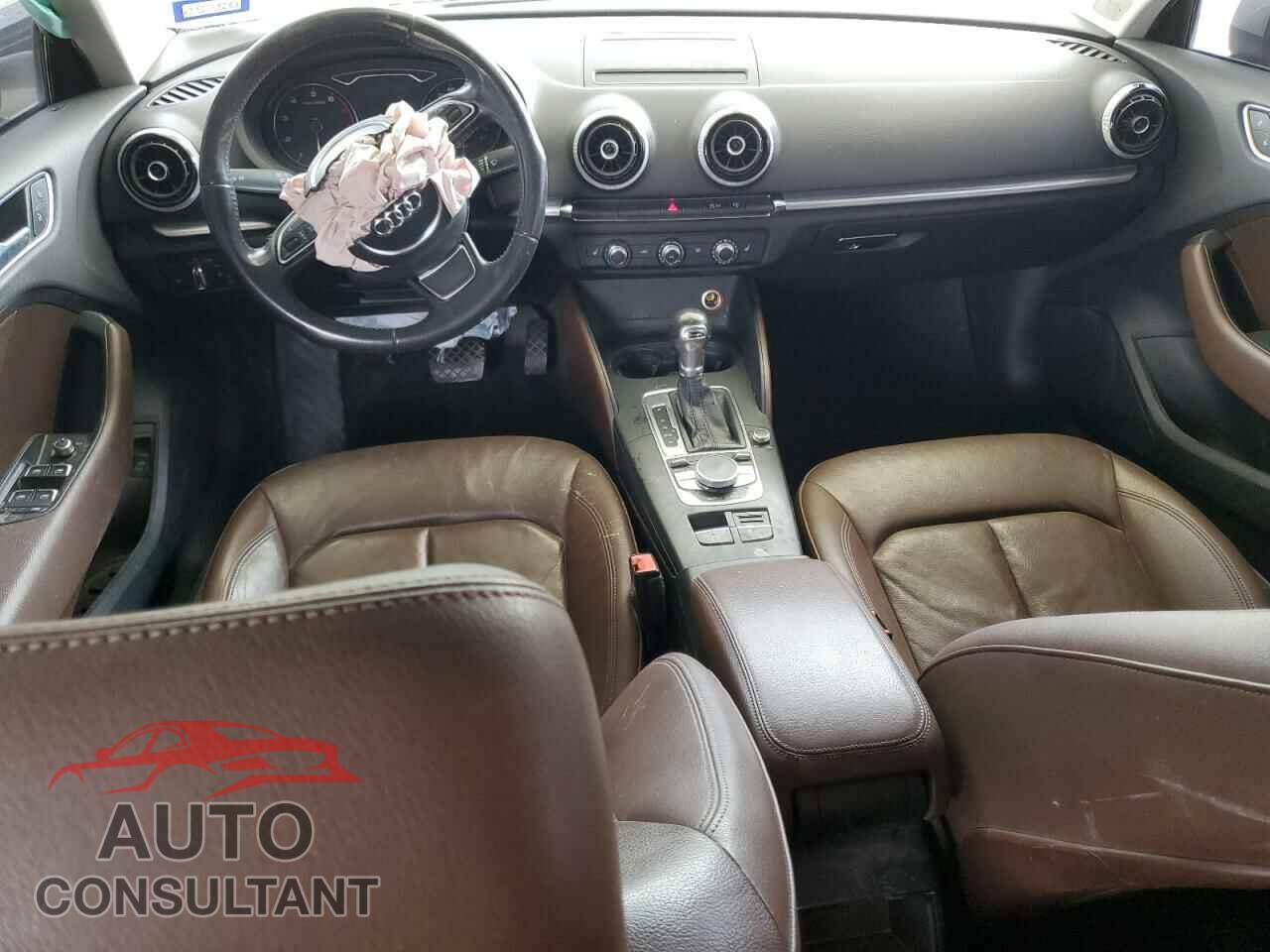 AUDI A3 2015 - WAUACGFF5F1016775