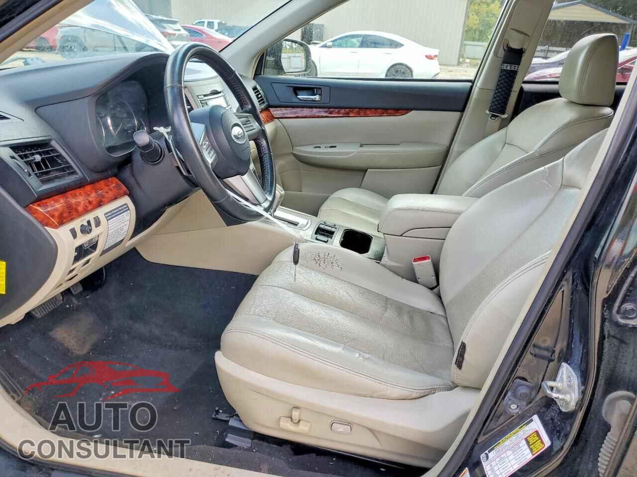 SUBARU OUTBACK 2011 - 4S4BRBKC8B3342875