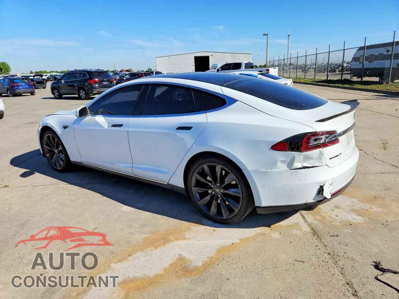 TESLA MODEL S 2016 - 5YJSA1E16GF133905