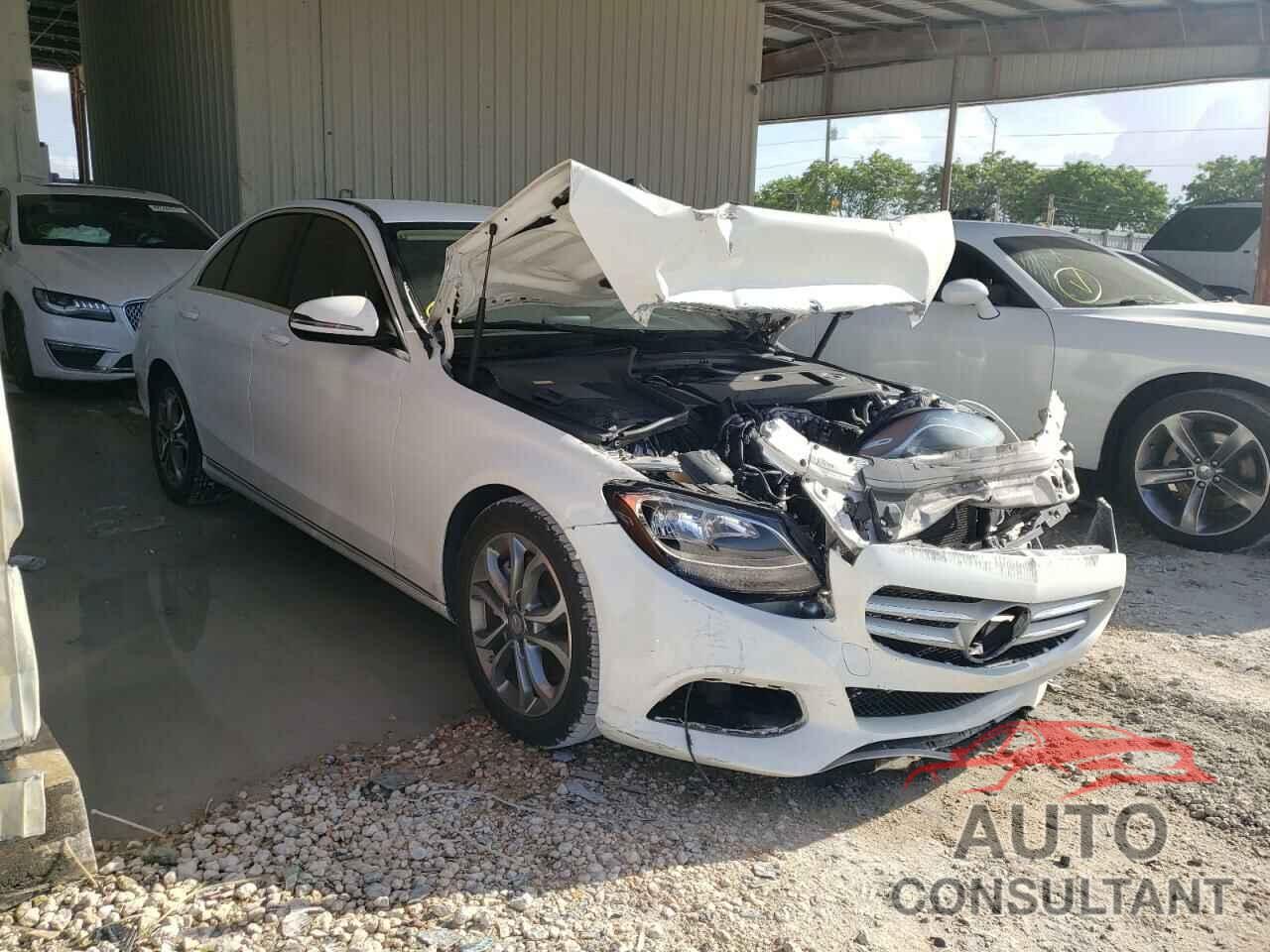MERCEDES-BENZ C-CLASS 2016 - 55SWF4JB3GU153739