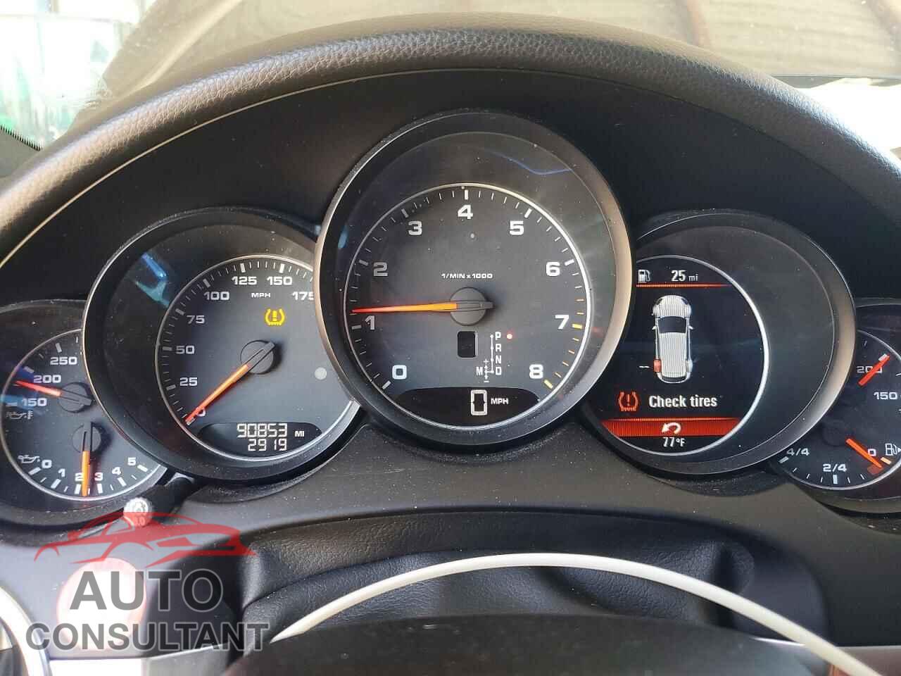 PORSCHE CAYENNE 2017 - WP1AA2A26HKA86152