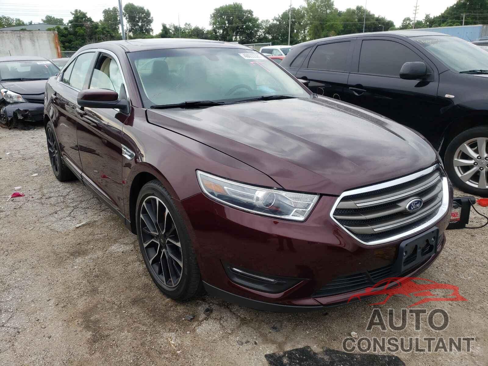 FORD TAURUS 2018 - 1FAHP2E87JG117274