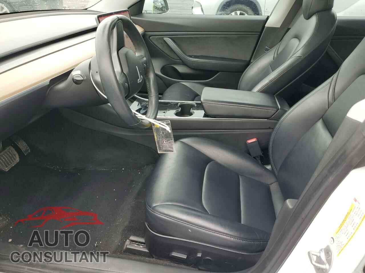 TESLA MODEL 3 2019 - 5YJ3E1EA3KF337854