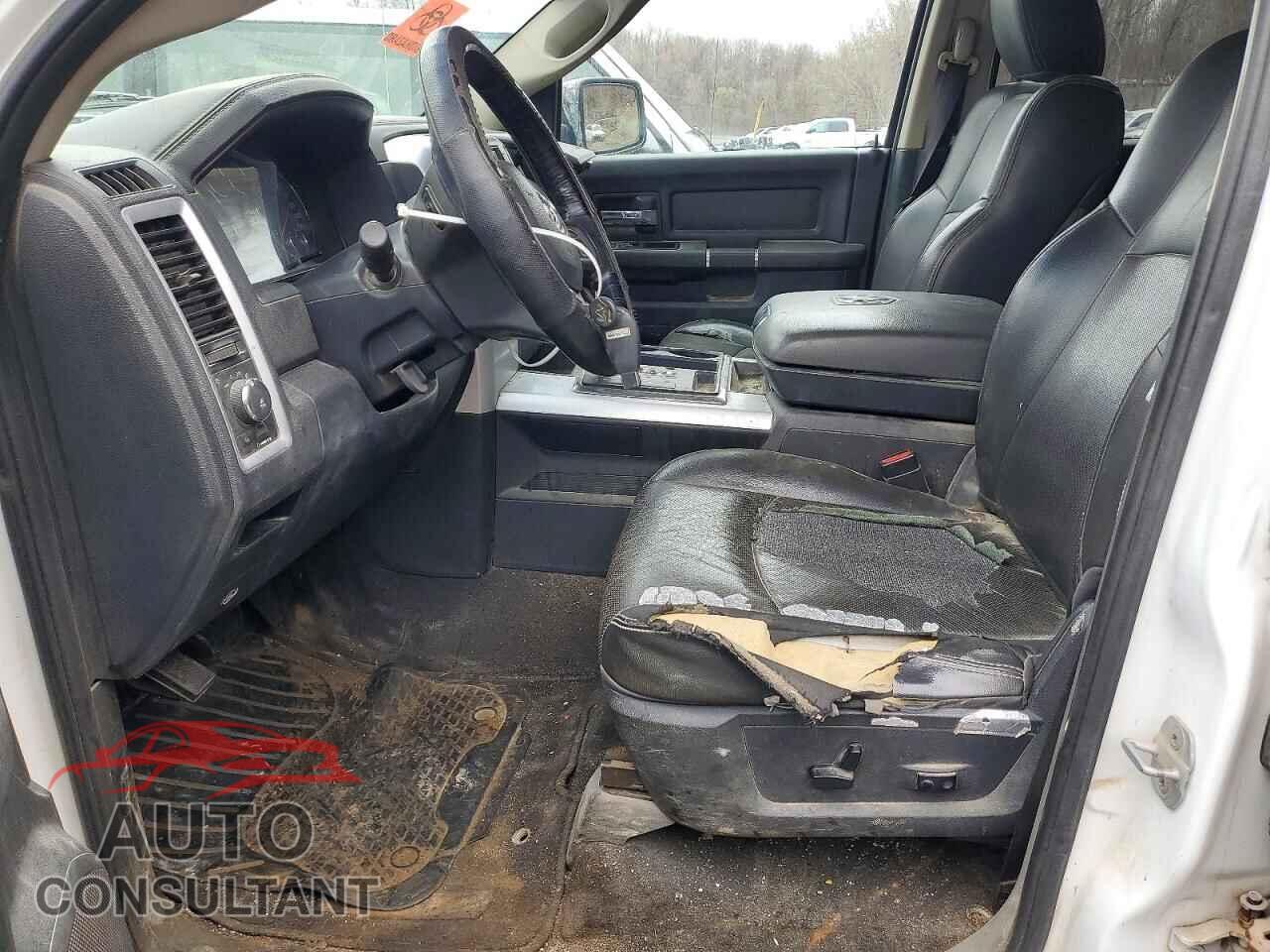 DODGE RAM 1500 2012 - 1C6RD7MT2CS258349