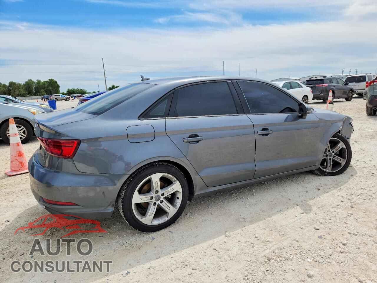 AUDI A3 2017 - WAUAUGFF2H1041472