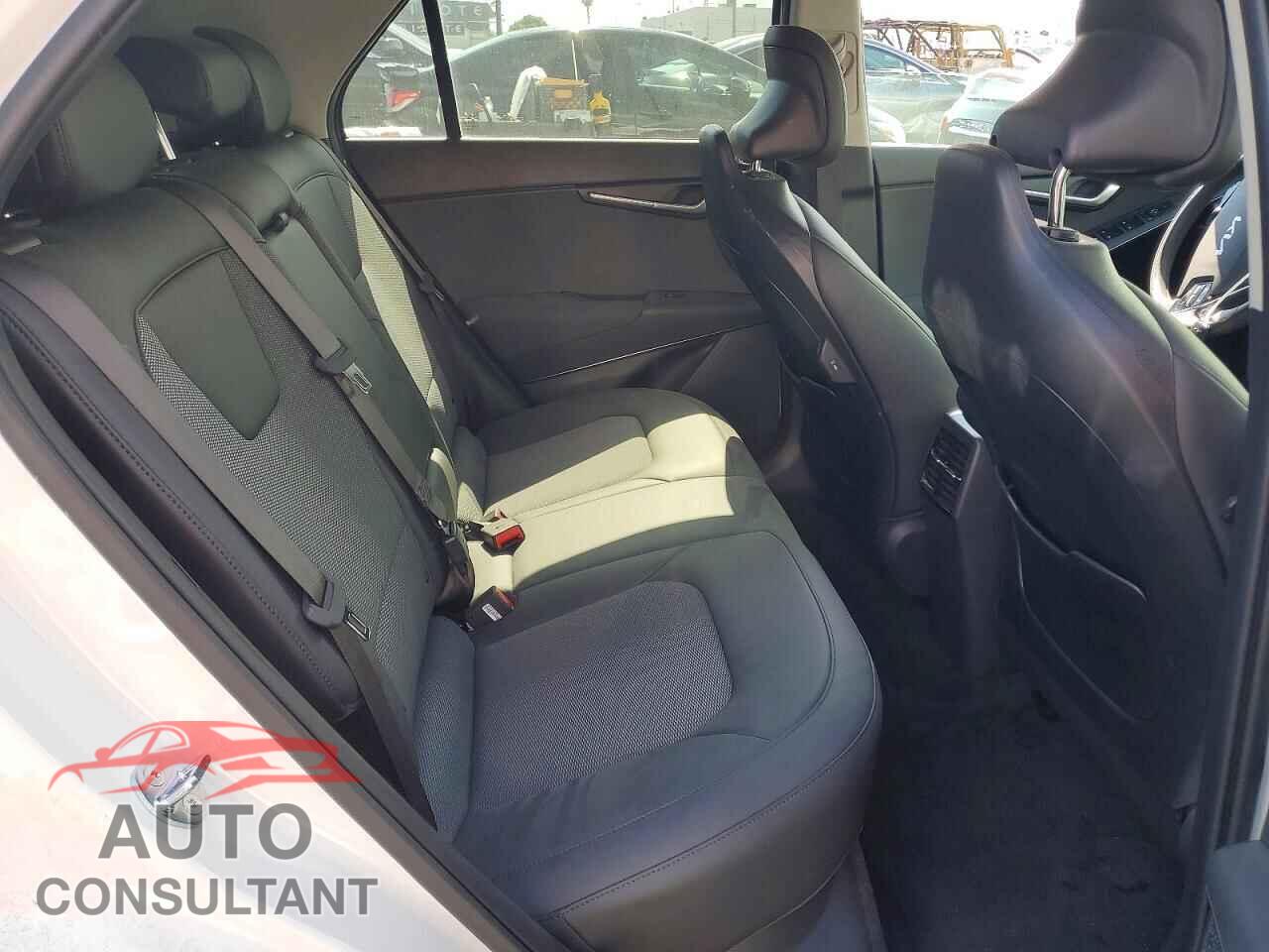 KIA UNKNOWN 2025 - KNDCR3L11S5140914