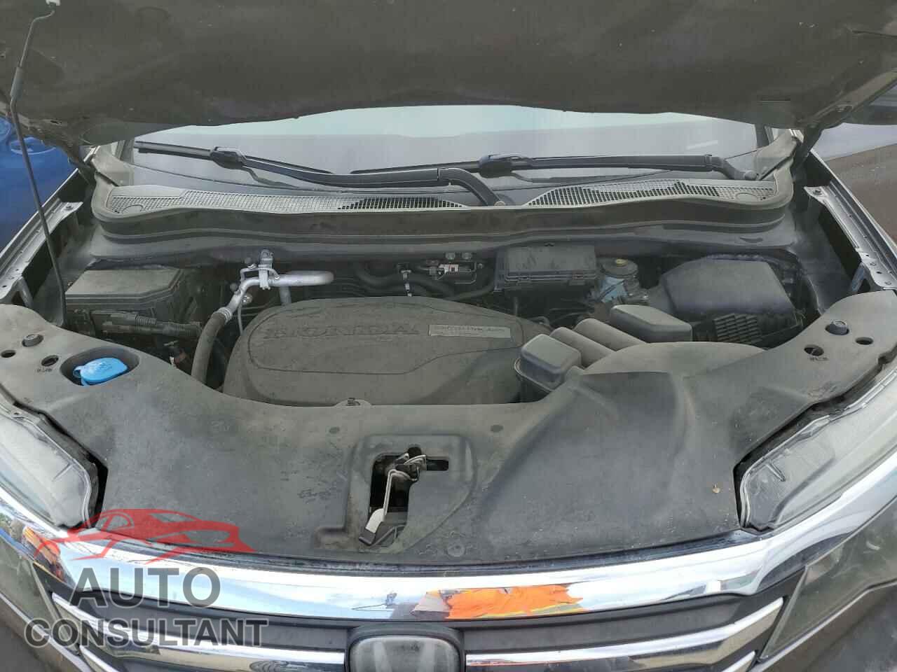 HONDA PILOT 2017 - 5FNYF5H61HB007575