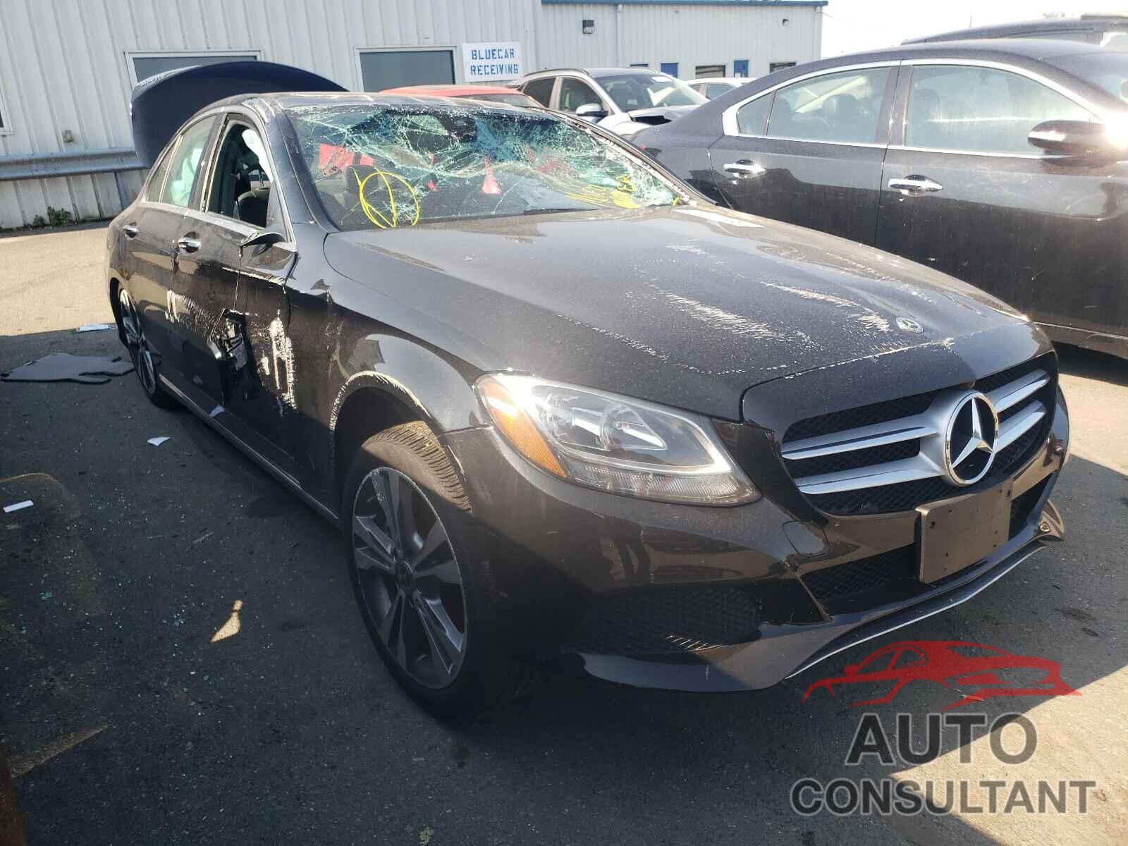 MERCEDES-BENZ C-CLASS 2018 - 55SWF4KB7JU281617