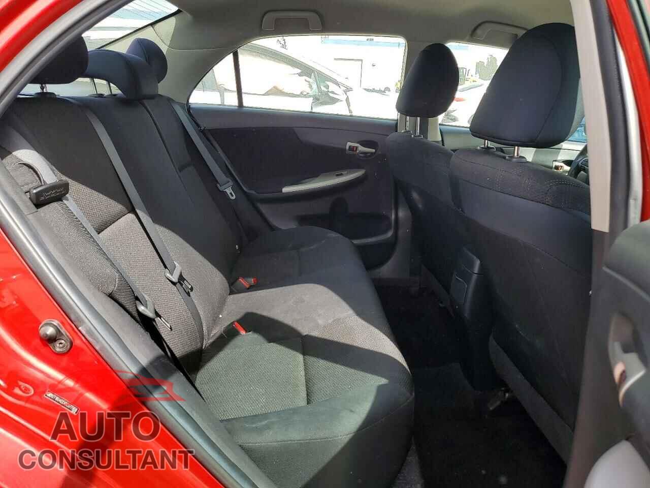 TOYOTA COROLLA 2011 - 2T1BU4EEXBC577958