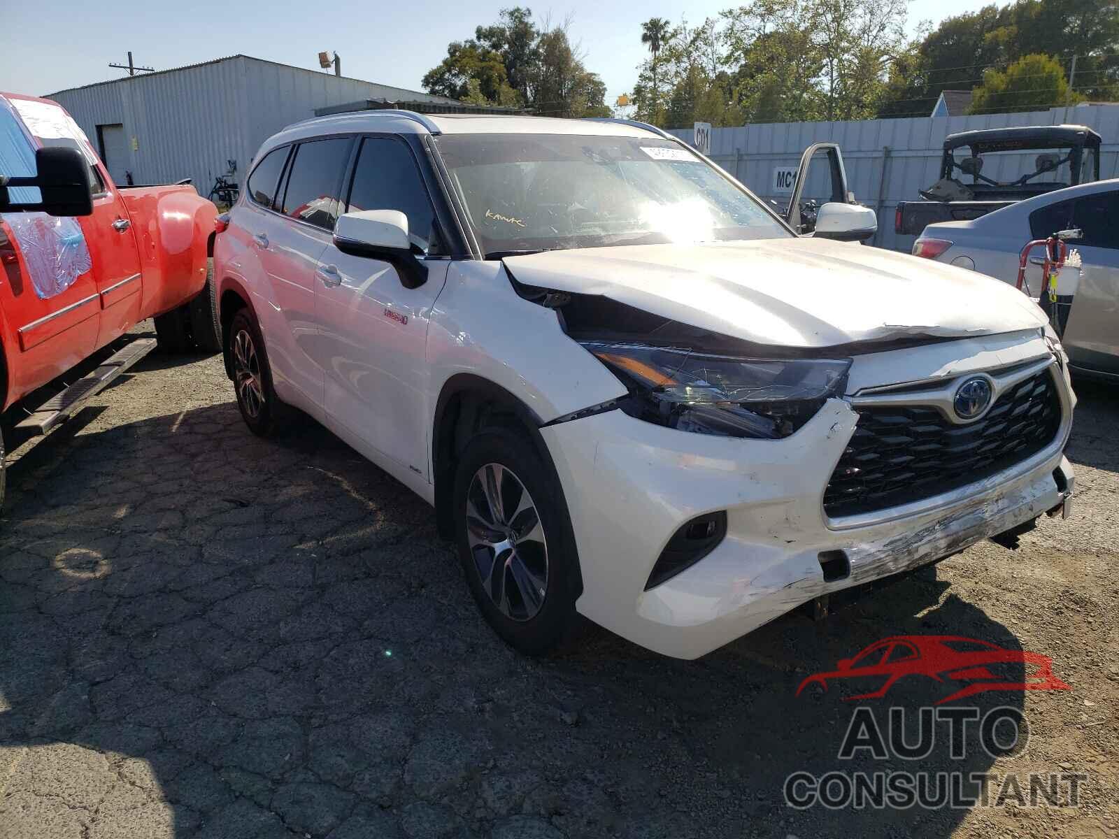 TOYOTA HIGHLANDER 2020 - 5TDHBRCHXLS510523