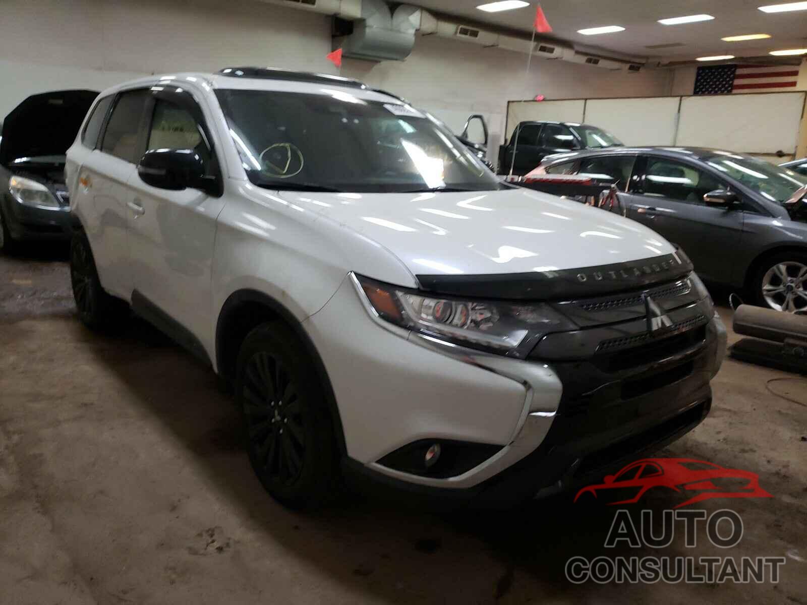MITSUBISHI OUTLANDER 2020 - JA4AZ3A36LZ014824