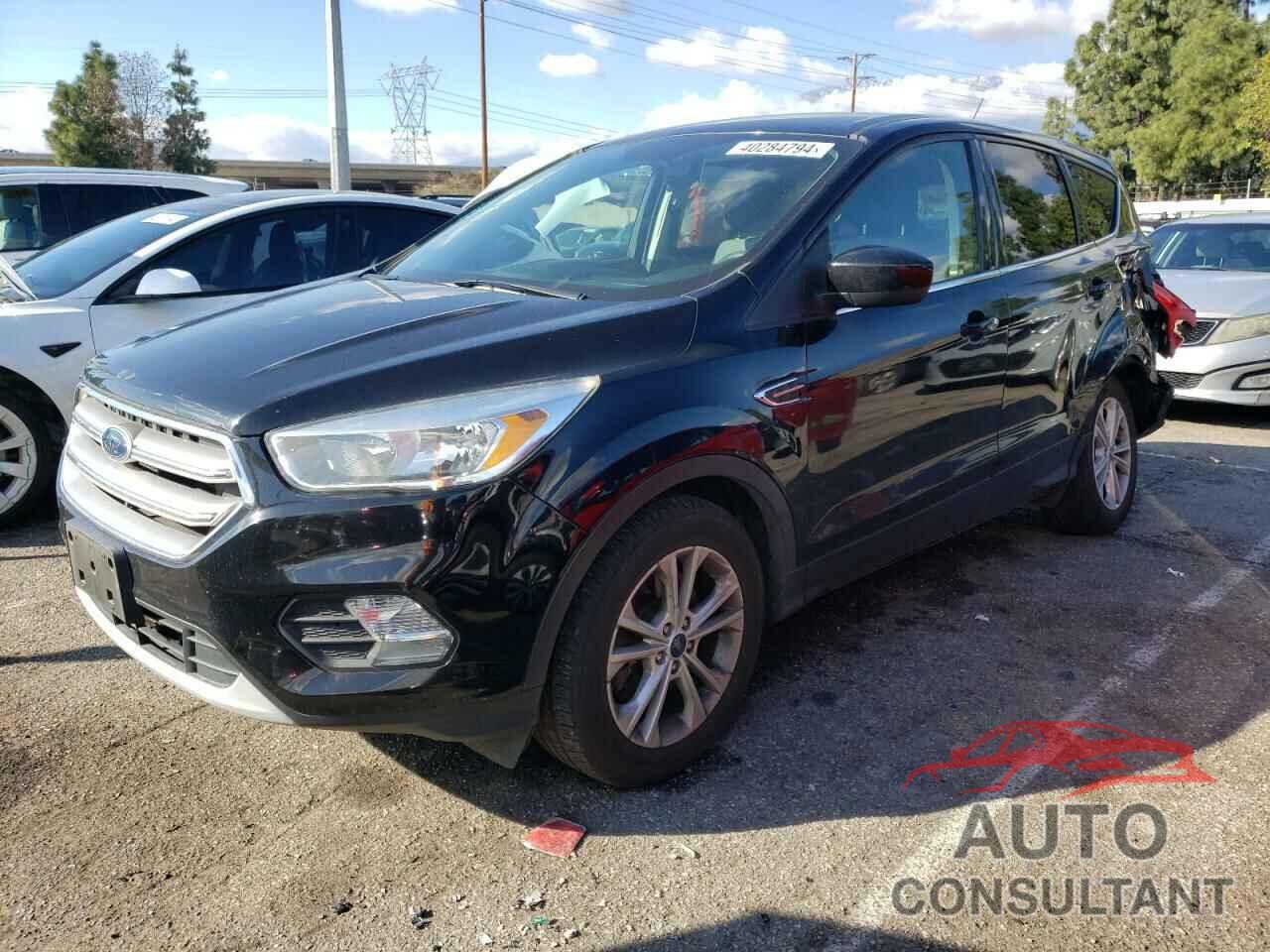 FORD ESCAPE 2017 - 1FMCU0G99HUC03586