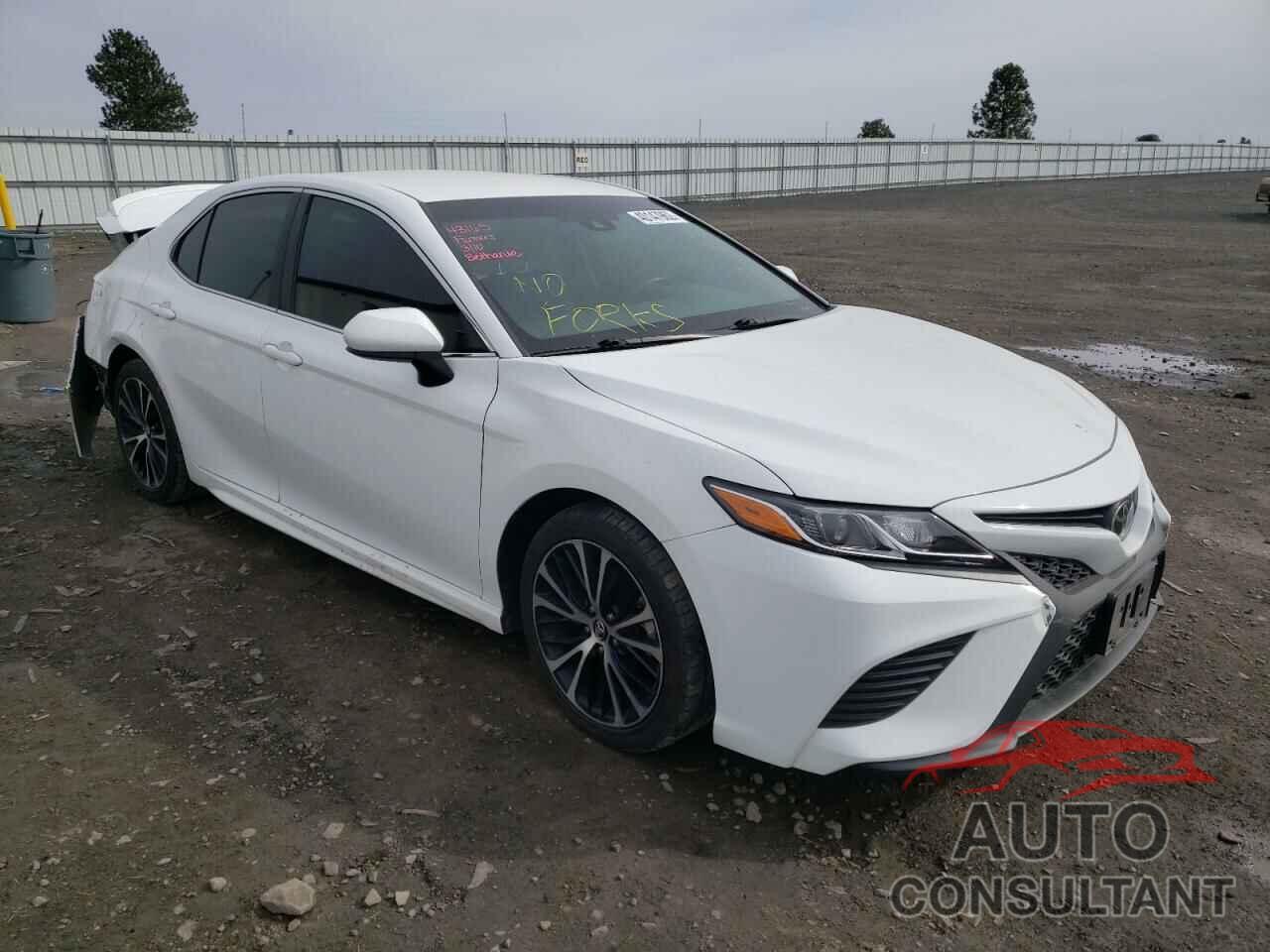 TOYOTA CAMRY 2018 - 4T1B11HK0JU597979